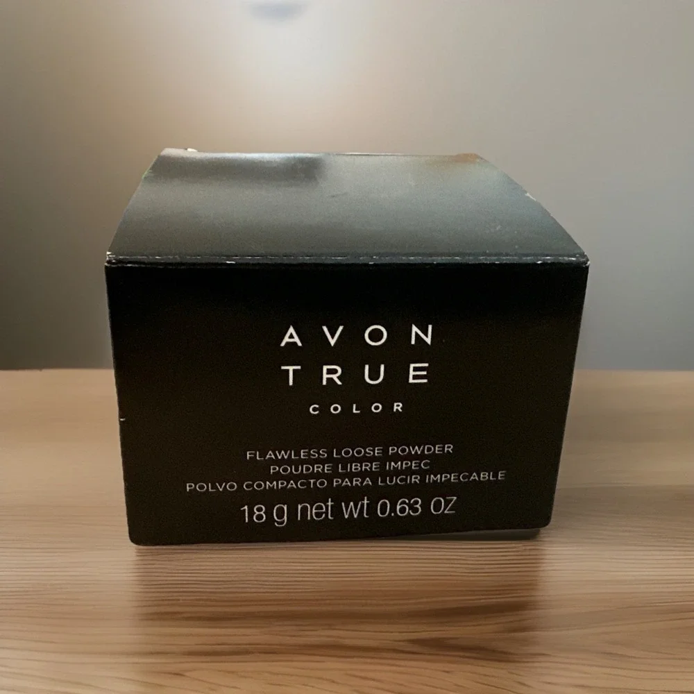 Avon True Color Flawless Loose Powder Translucent 0.63 oz 18 g NIB